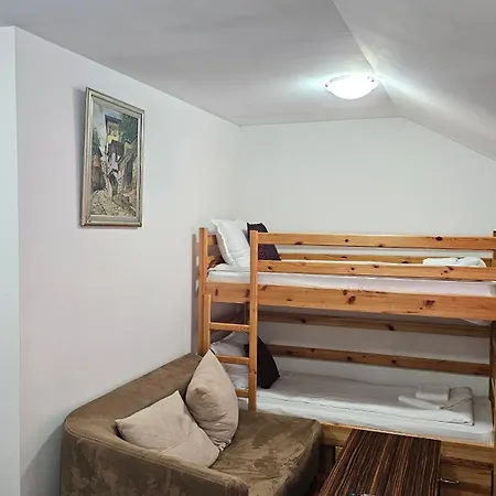 Pamporovo, Ski-in Ski-out, Family Apartment, Lift Access Appartement
