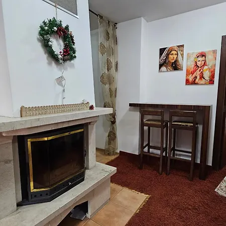 Pamporovo, Ski-in Ski-out, Family Apartment, Lift Access Pamporovo